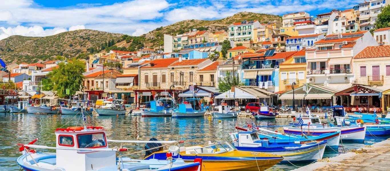 «Βούλιαξε» η «Γαλάζια Ελευθερία»: Αναβάλλονται οι μαζικοί εμβολιασμοί στη Σάμο - Κλείστηκαν μόλις 110 ραντεβού!